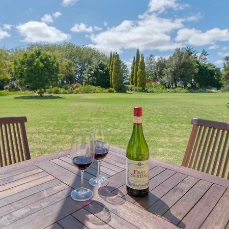 Strandveld Vineyards Cottages Elim  Екстериор снимка